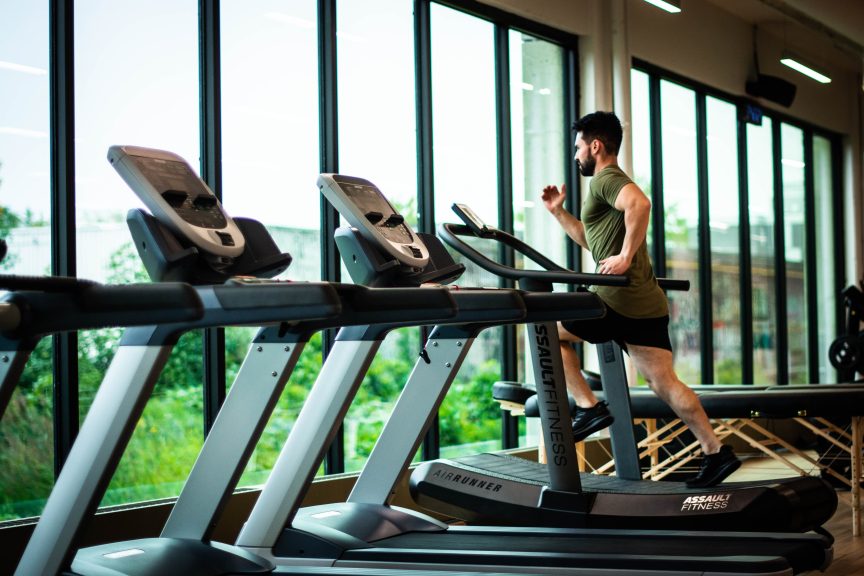 sport all'aria aperta: il parco batte la palestra
